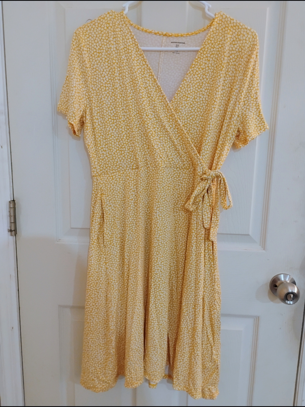 Amazon Essentials Yellow Floral Wrap Midi Dress with Side Tie